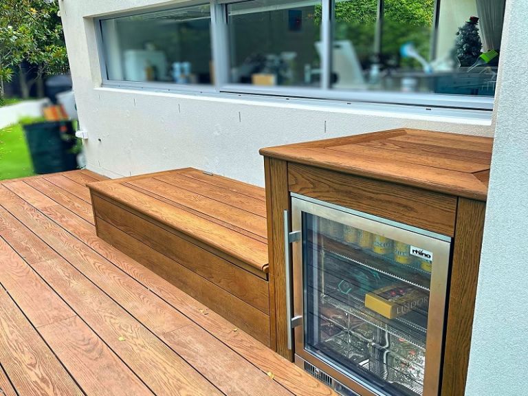  - Нестандандартні рішення Холодильник біля басейну